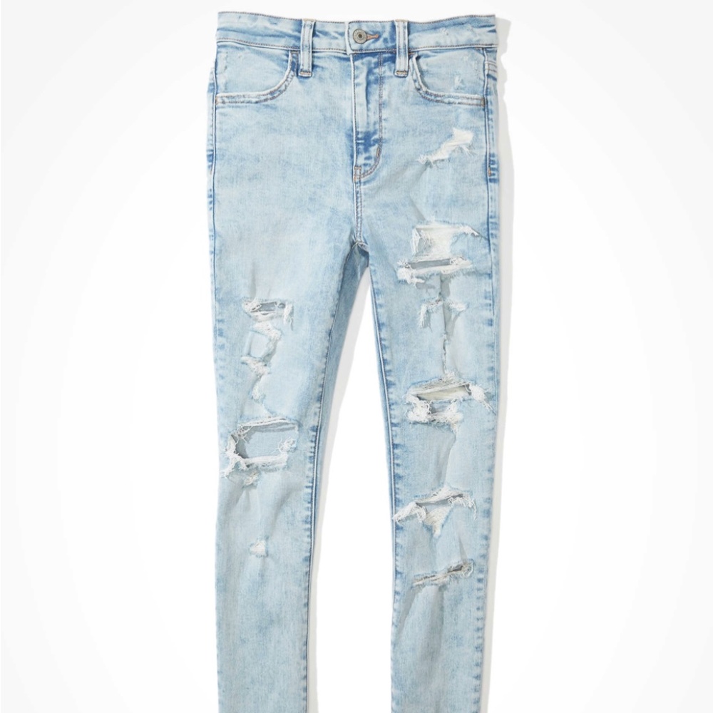 AE Light Wash Ripped Jeans